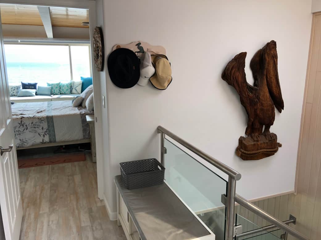 Upper Floor Entrance Upper Floor Entrance